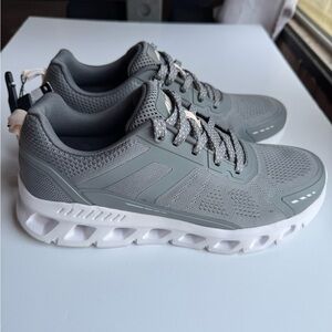 Avia women’s Grey Athletic Running Sneakers